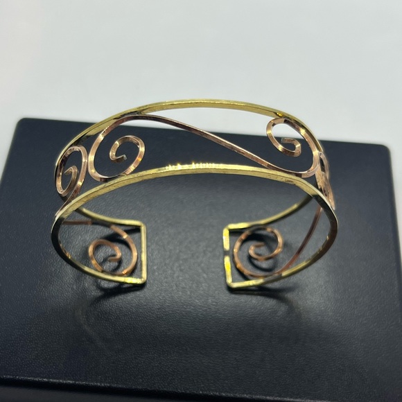 Harper 1/20 12k gold filled filigree open scroll cuff bracelet two tone gold - Picture 14 of 16